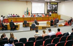 Câmaras municipais não podem fixar percentual de subsídios para vereadores